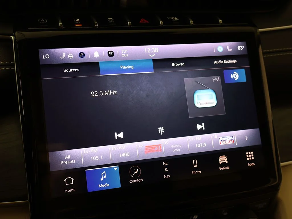 Used 2022 Gray Jeep Limited image 50