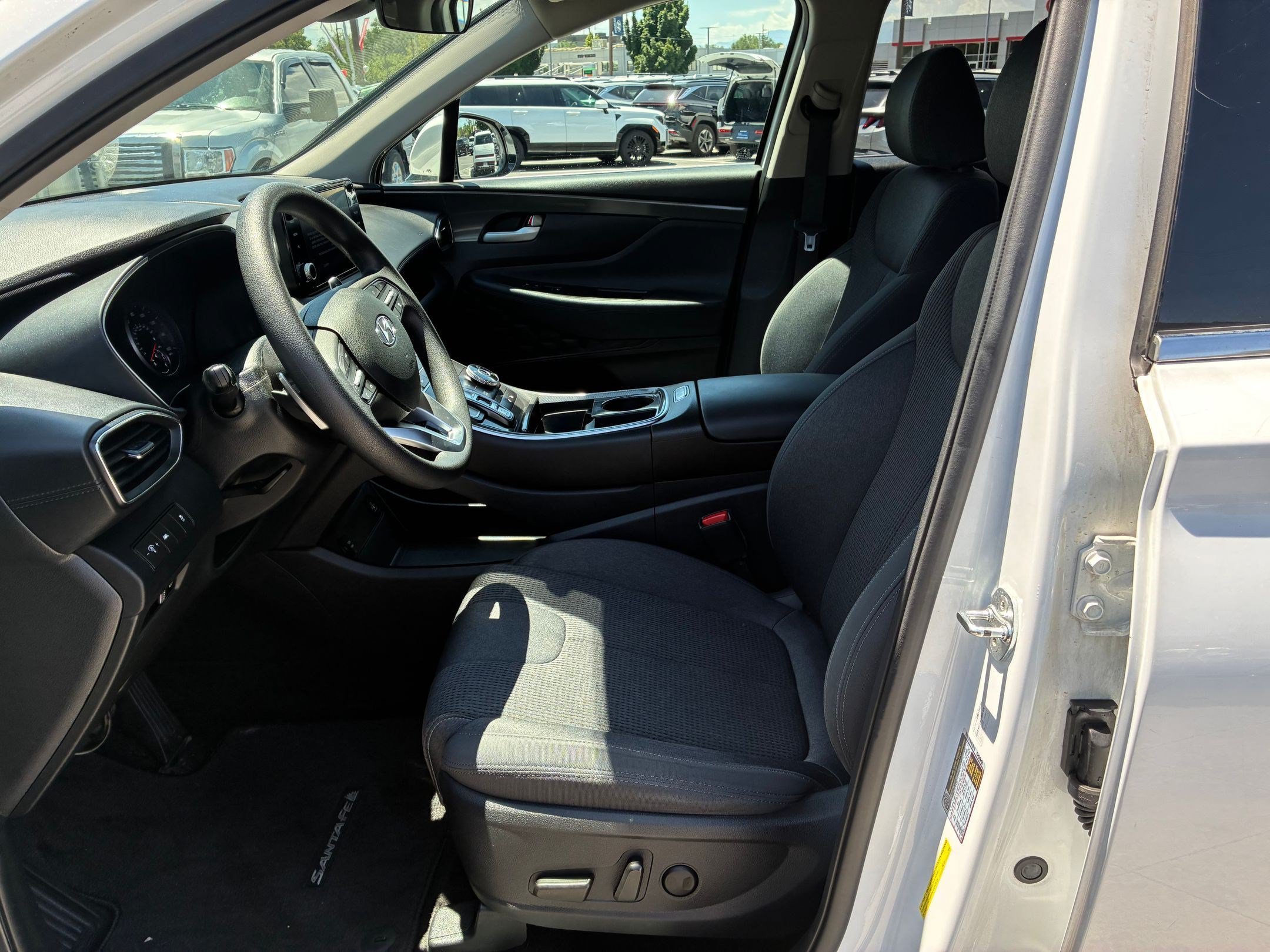 2021 Hyundai Santa Fe SEL - Photo 16