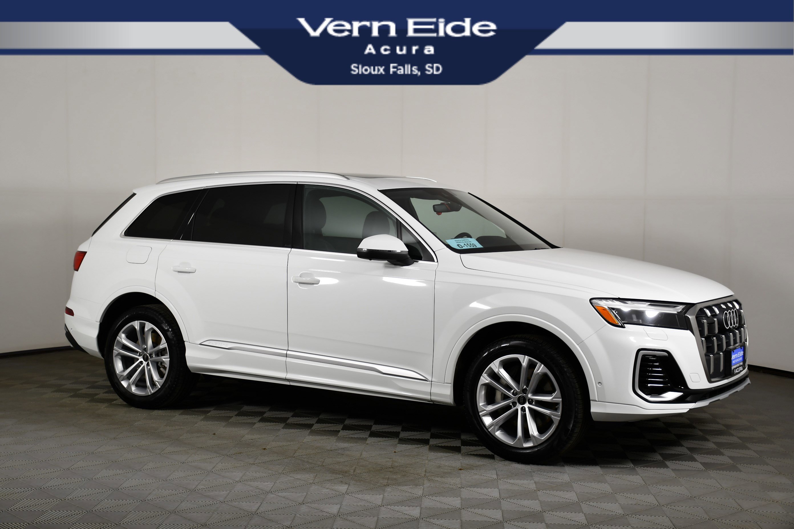 2025 Audi Q7 55 Premium Plus quattro Tiptronic's photo