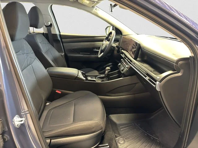 Used 2025 Blue Hyundai SE image 16