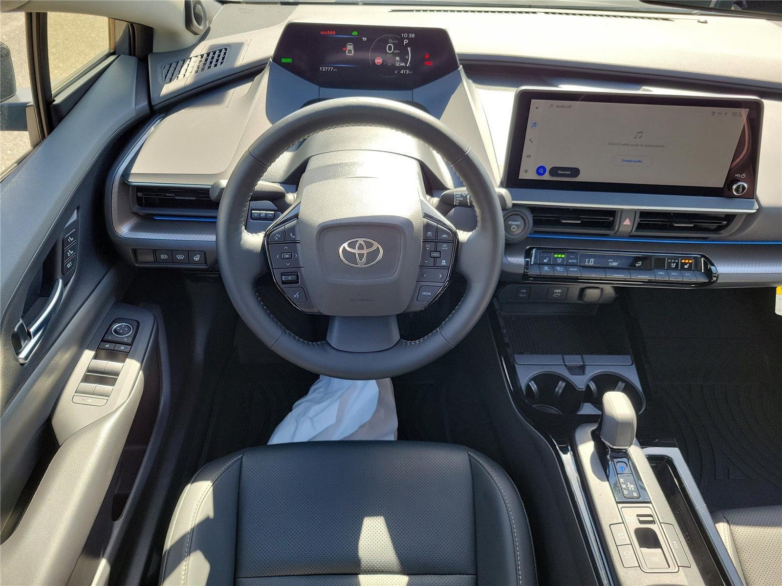 Used 2025 Guardian Gray Toyota Limited image 17