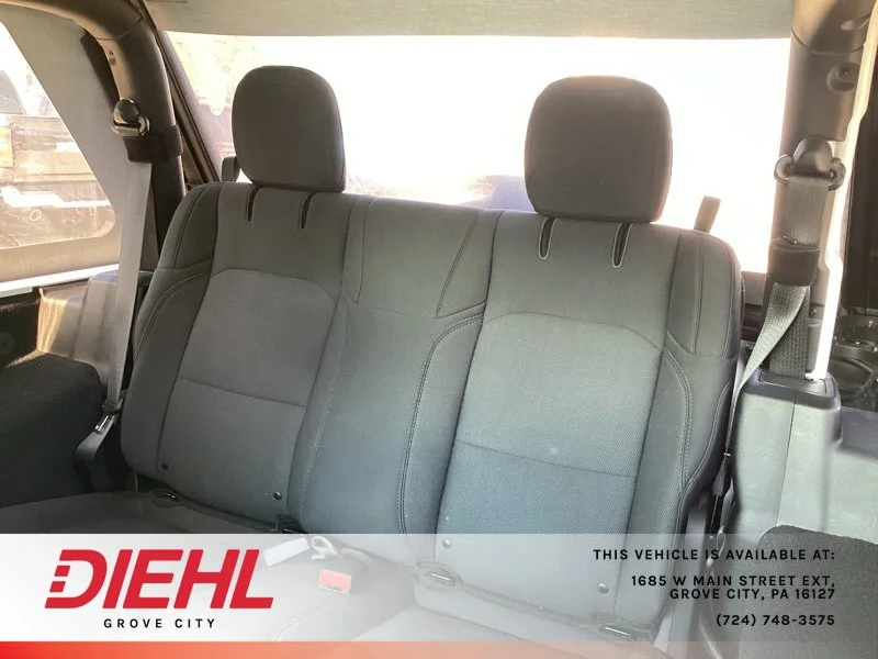 Used 2019 White Jeep Sport S image 10