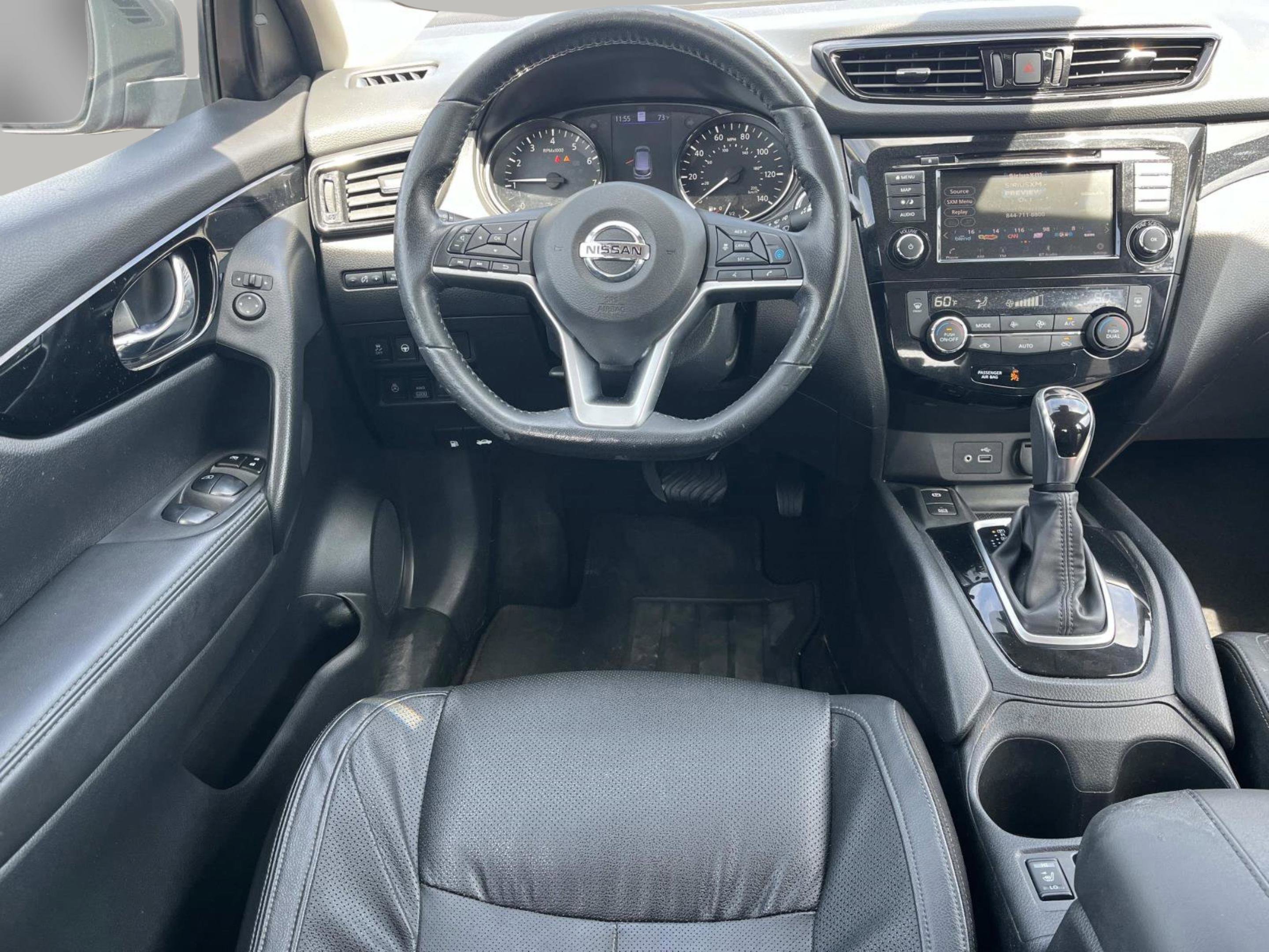 Used 2021 Scarlet Ember Tintcoat Nissan SL image 10