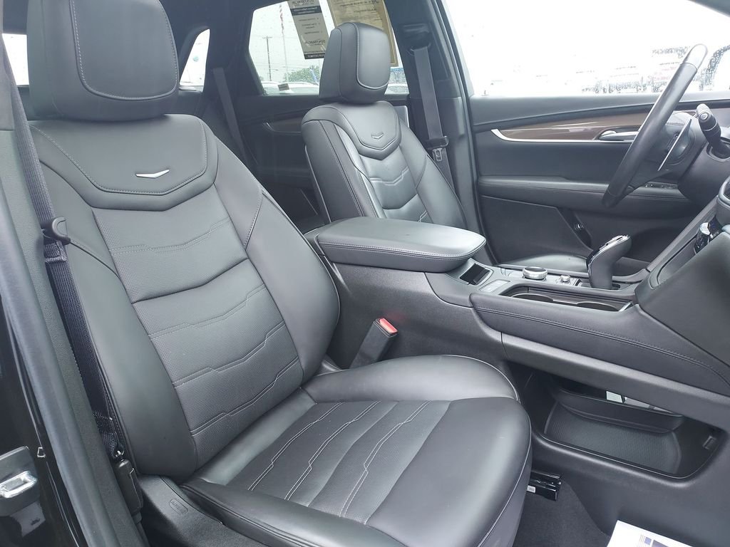 Used 2024 Black Cadillac Sport image 31