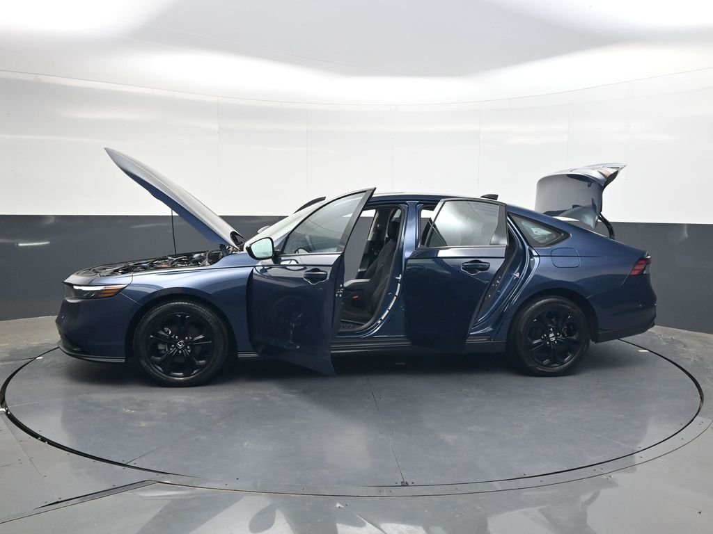 2025 Honda Accord SE - Photo 36