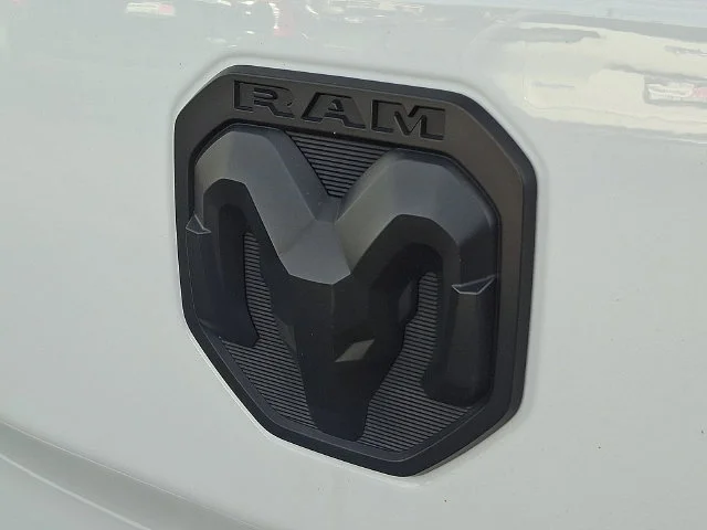 Used 2024 White Ram Big Horn/Lone Star image 31