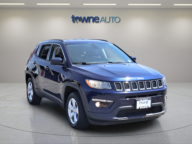 Used 2019 Blue Jeep Latitude image 7