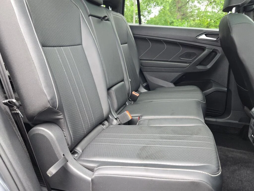 Used 2023 Gray Volkswagen 2.0T SE R-Line Black image 9
