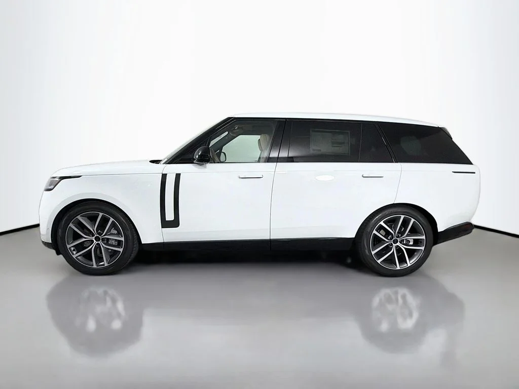 New 2026 Fuji White Land Rover SE 7 Seats image 8