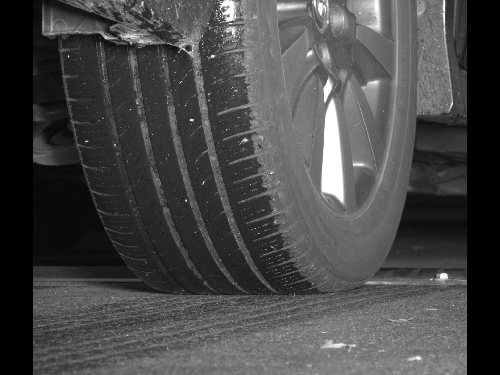 Used 2018 Black Toyota XLE image 30