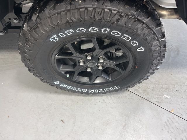 New 2026 Bright White Clear-Coat Exterior Paint Jeep Willys image 32
