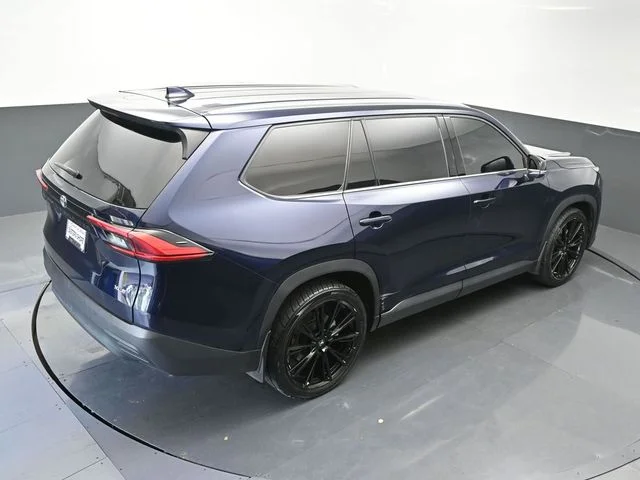 Used 2024  Toyota XLE image 46