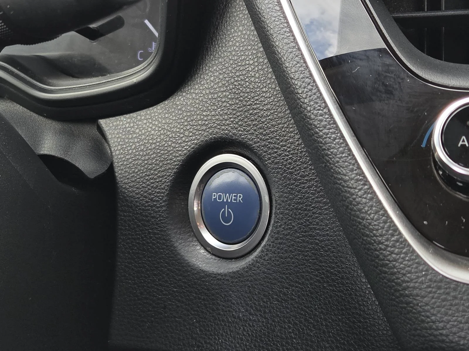 Used 2020 Silver Toyota Hybrid LE CVT (Natl) image 16