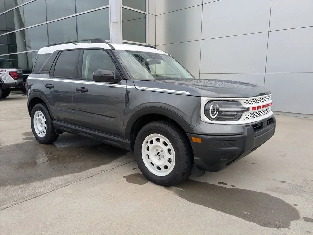 2025 Ford Bronco Sport Heritage - Photo 2