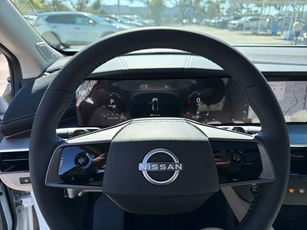 New 2026 Everest White Pearl TriCoat Nissan SL image 22