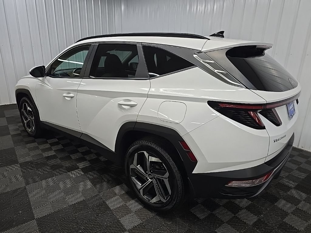 Used 2023 White Hyundai SEL image 10