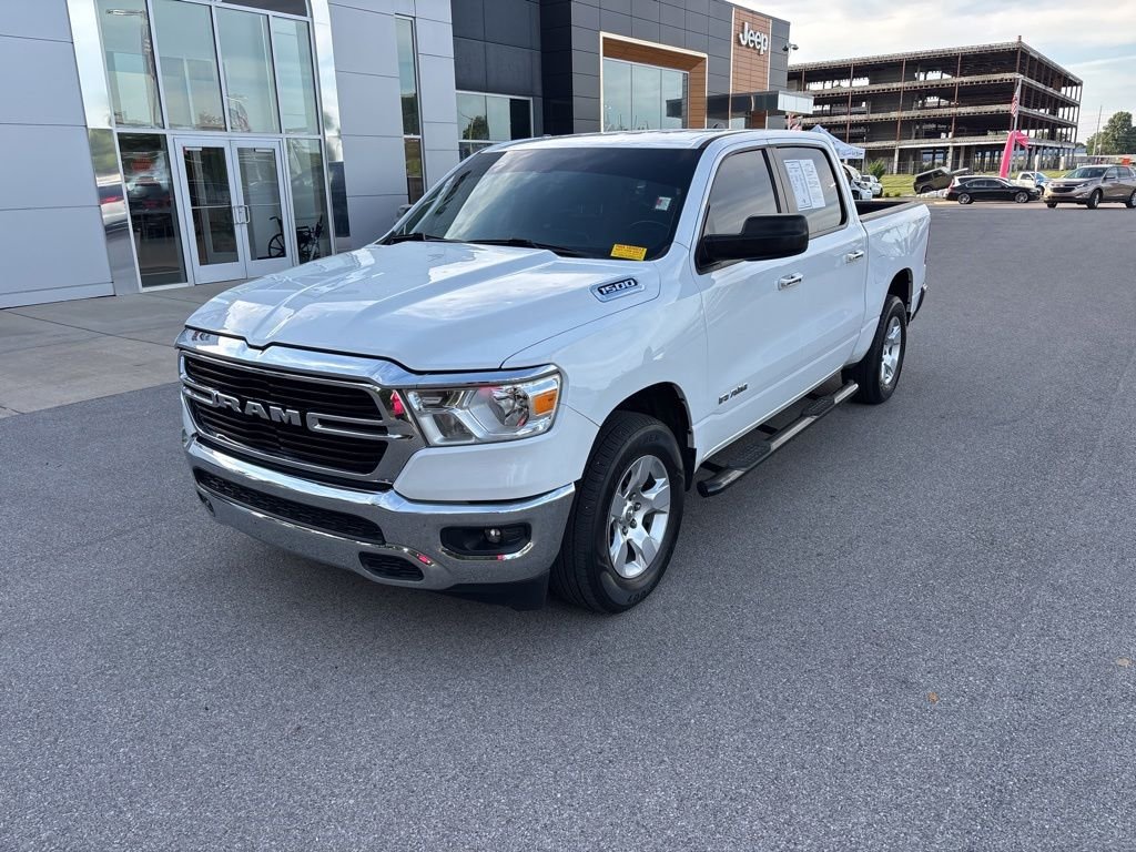 2019 RAM 1500 Big Horn/Lone Star 4x4 Crew Cab 5'7's photo