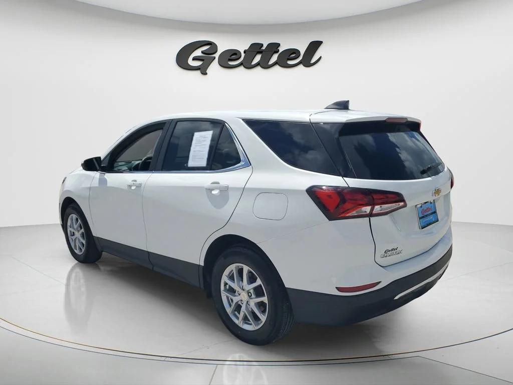 Used 2024 Summit White Chevrolet LT image 7