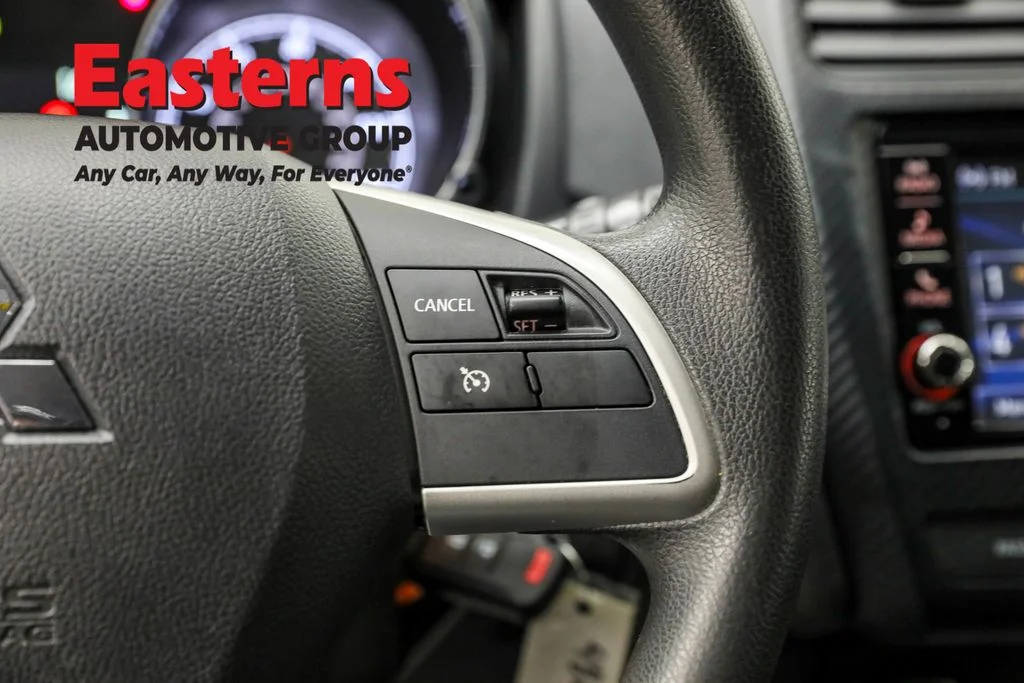 Used 2023 Silver Mitsubishi 2.0 ES image 16