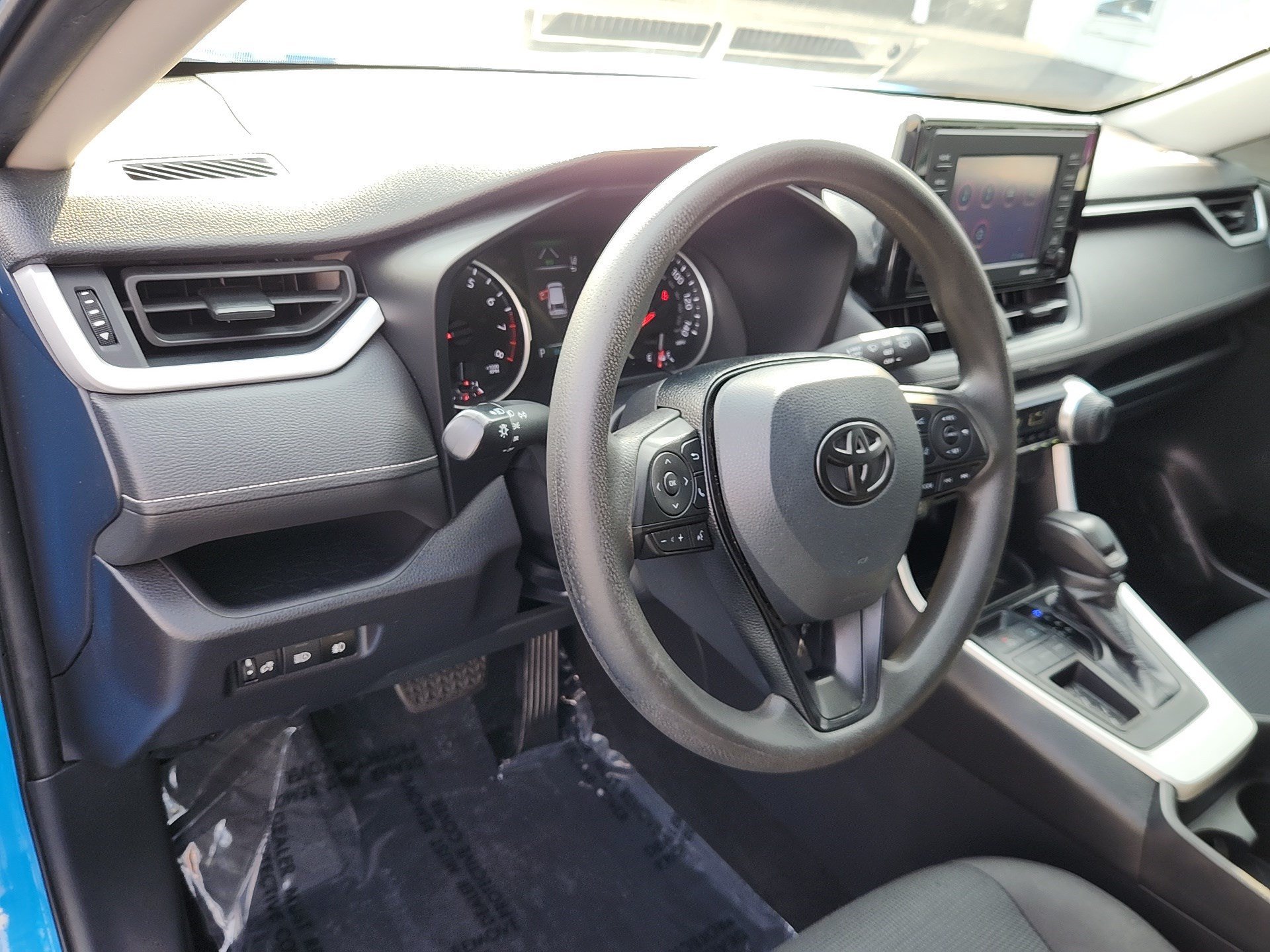 Used 2020 Blue Flame Toyota LE image 11