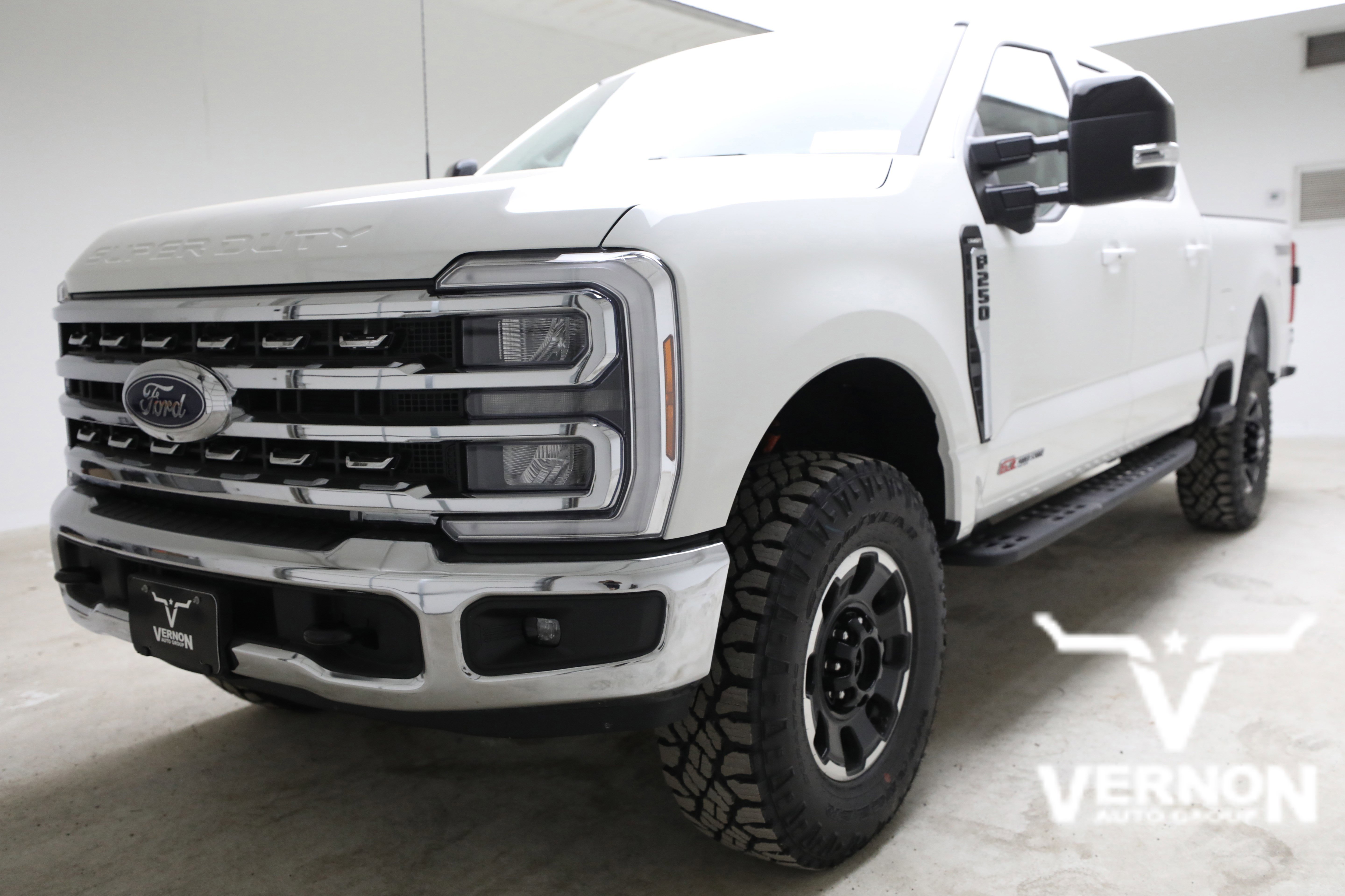 New 2026 Star White Metallic Tri-Coat Ford  image 1