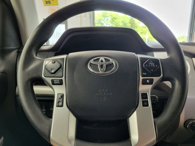 Used 2021 White Toyota SR5 image 12