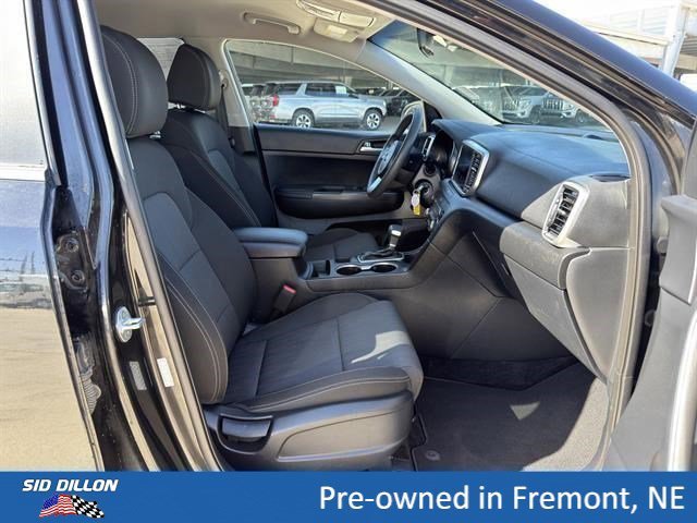 Used 2022 Black Cherry Kia LX image 13