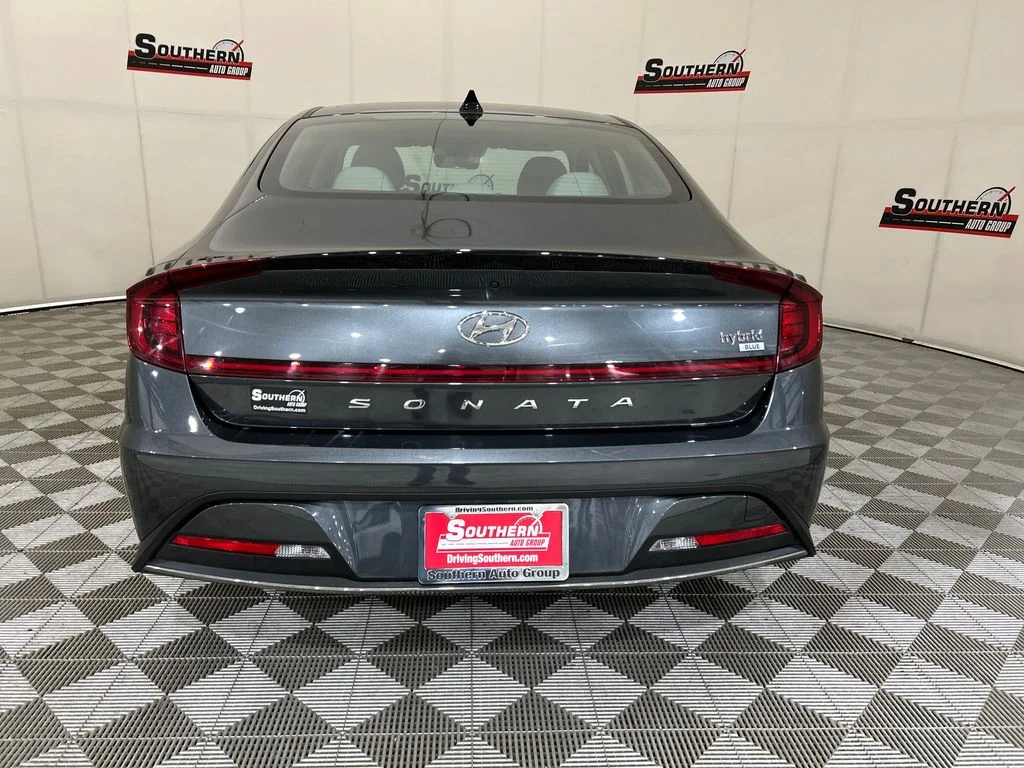 Certified Used 2022 Gray Hyundai Blue image 4