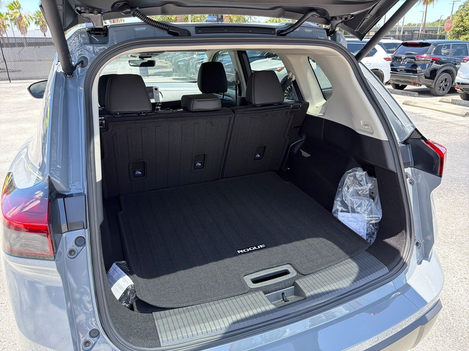 New 2026 Gray Nissan Dark Armor image 38