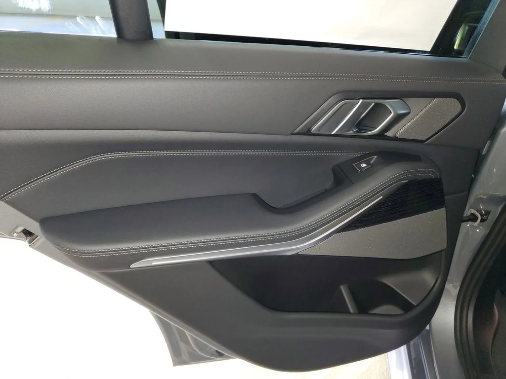 Used 2026 Gray BMW sDrive40i image 9