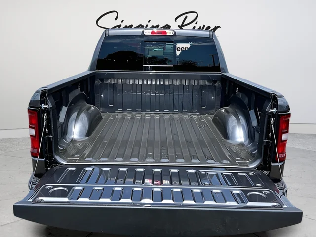 New 2026 Granite Crystal Metallic Clear-Coat Exterior Paint RAM Laramie image 20