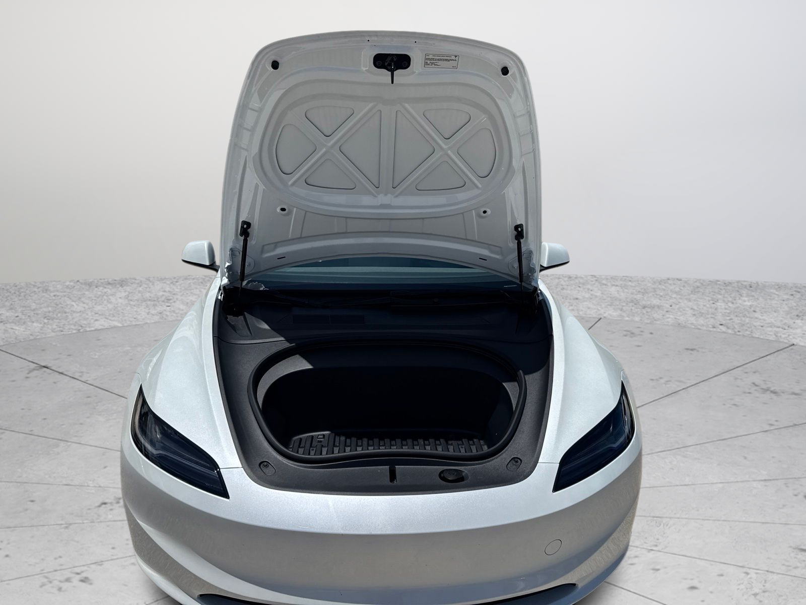 Used 2025  Tesla Long Range image 43