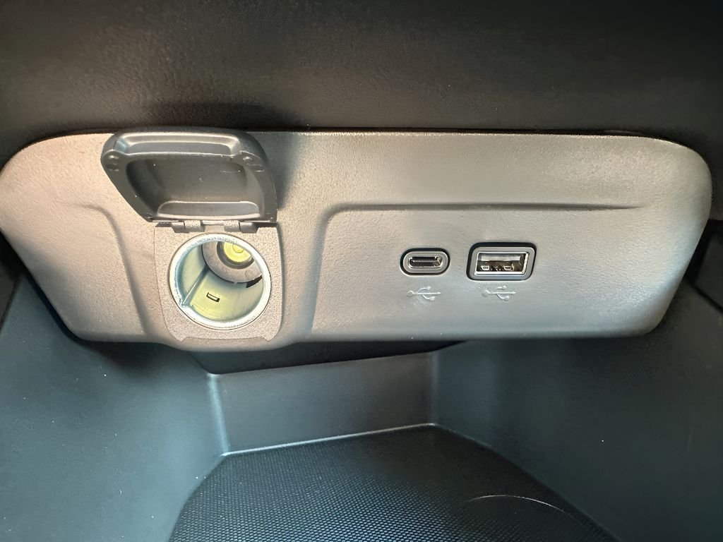 New 2026 Mosaic Black Metallic Chevrolet ACTIV image 22