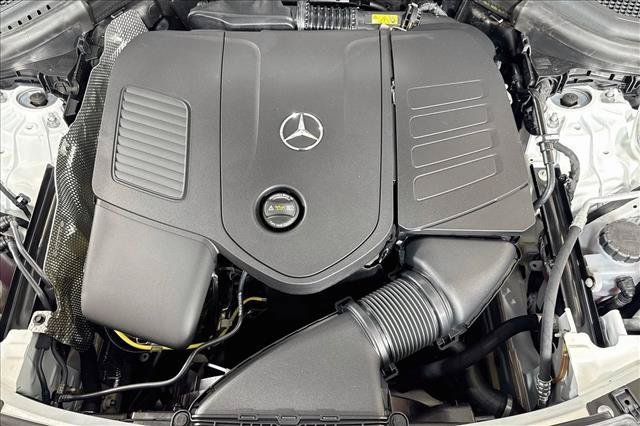 New 2027 Polar White Mercedes-Benz GLC 350e image 58