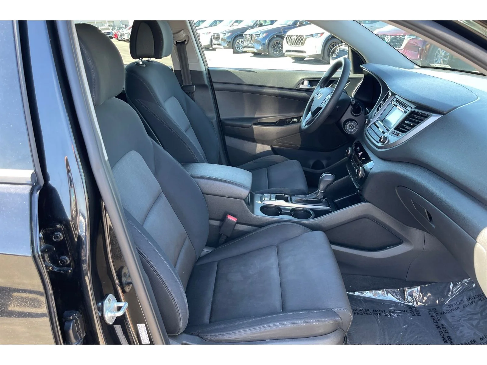 Used 2016 Ash Black Hyundai SE image 19