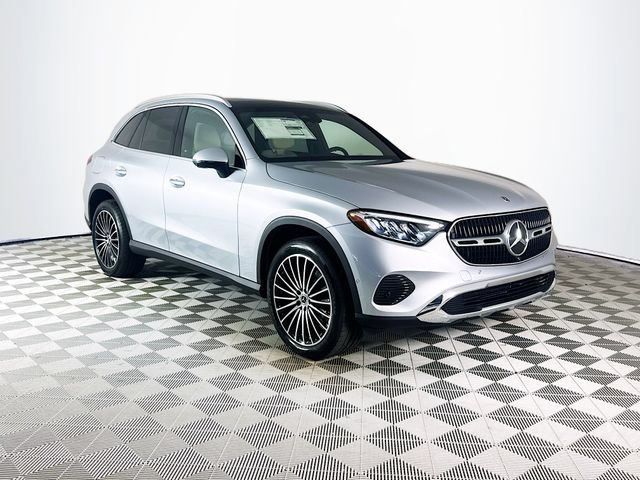 New 2026 Cirrus Silver Metallic Mercedes-Benz GLC 300 image 32