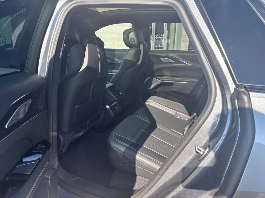 Used 2023 Gray Cadillac Luxury image 6