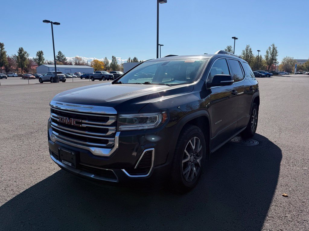Used 2020 Carbon Black Metallic GMC SLE image 3