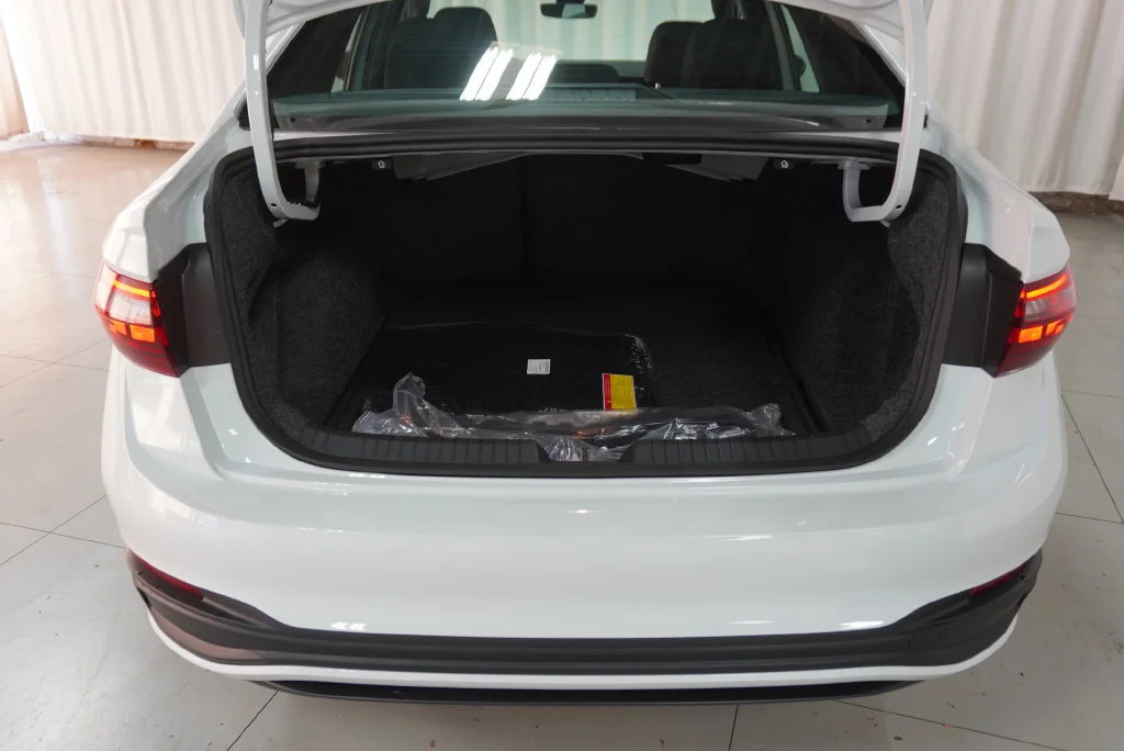 New 2027 Pure White Volkswagen 1.5T Sport image 23