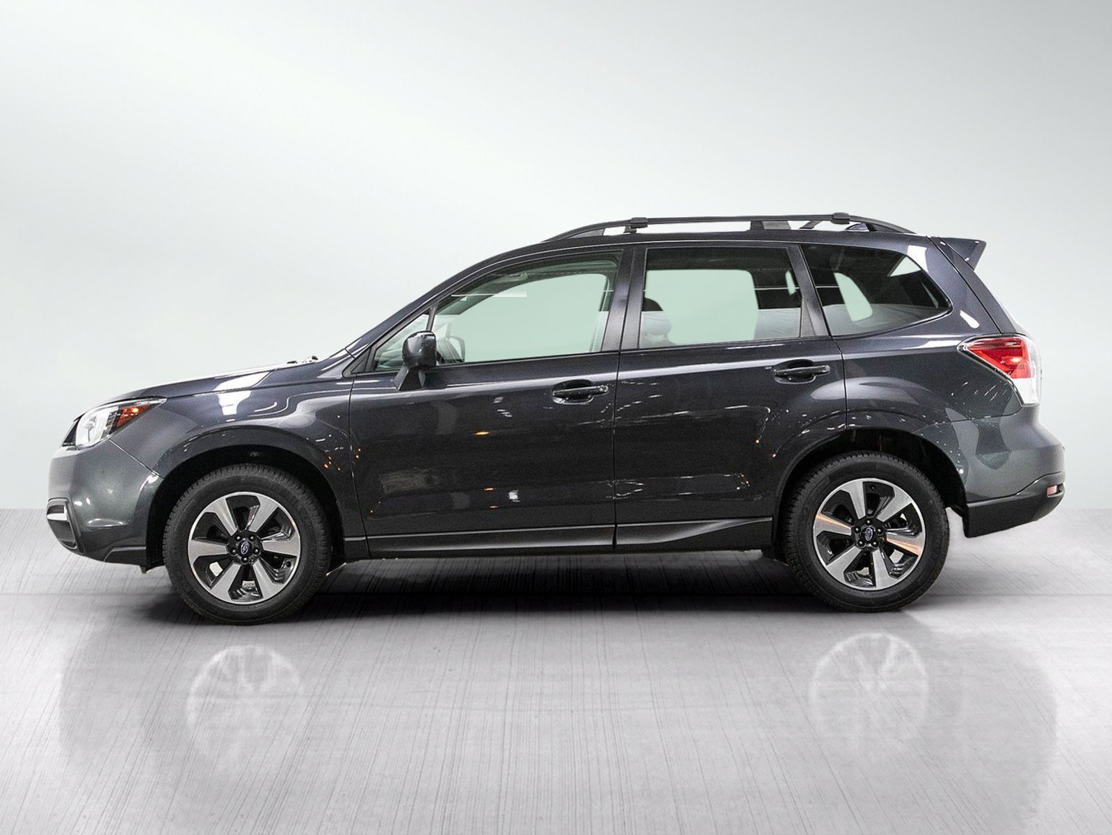 Used 2018 Subaru Forester Premium with VIN JF2SJAGC6JH587207 for sale in South Saint Paul, Minnesota