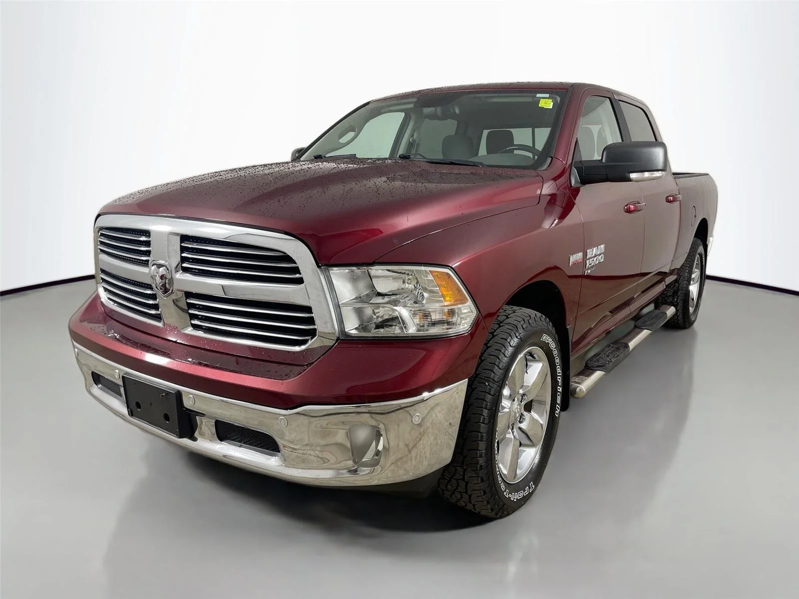 Used 2019 Delmonico Red Pearlcoat Ram Big Horn image 4
