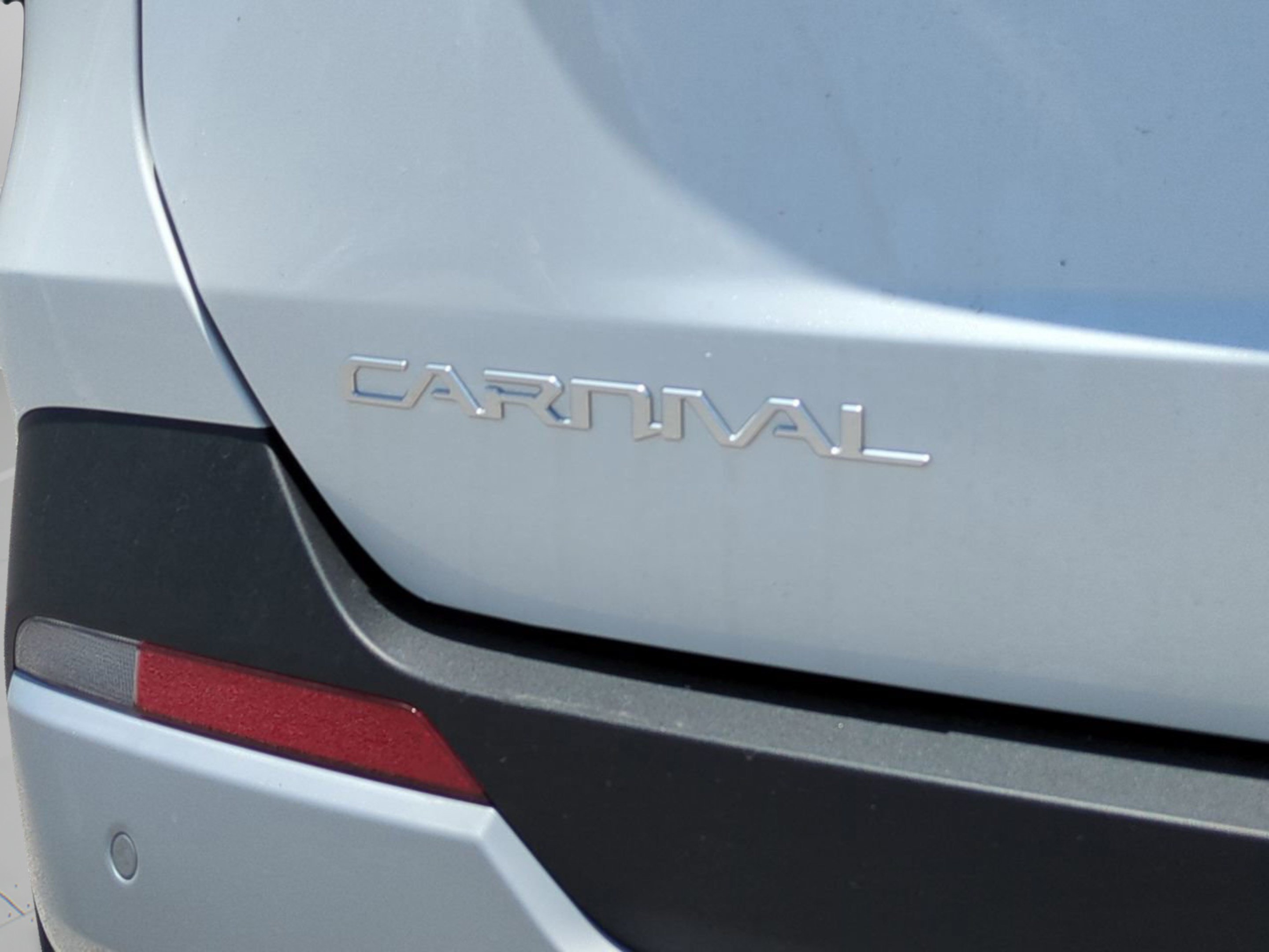 Certified Used 2026 Snow White Pearl Kia LXS image 19