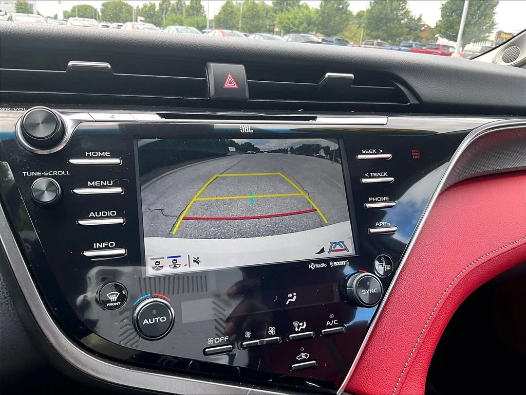 Used 2018 Black Toyota XSE V6 image 19