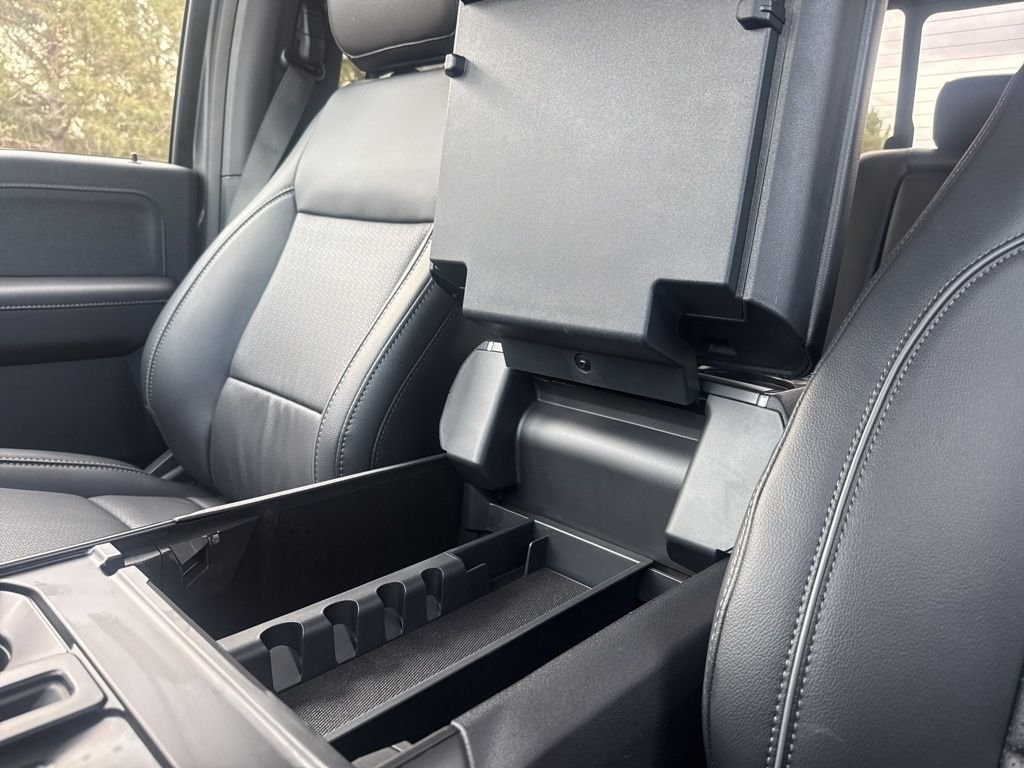 New 2026 Carbonized Gray Metallic Ford Lariat image 27