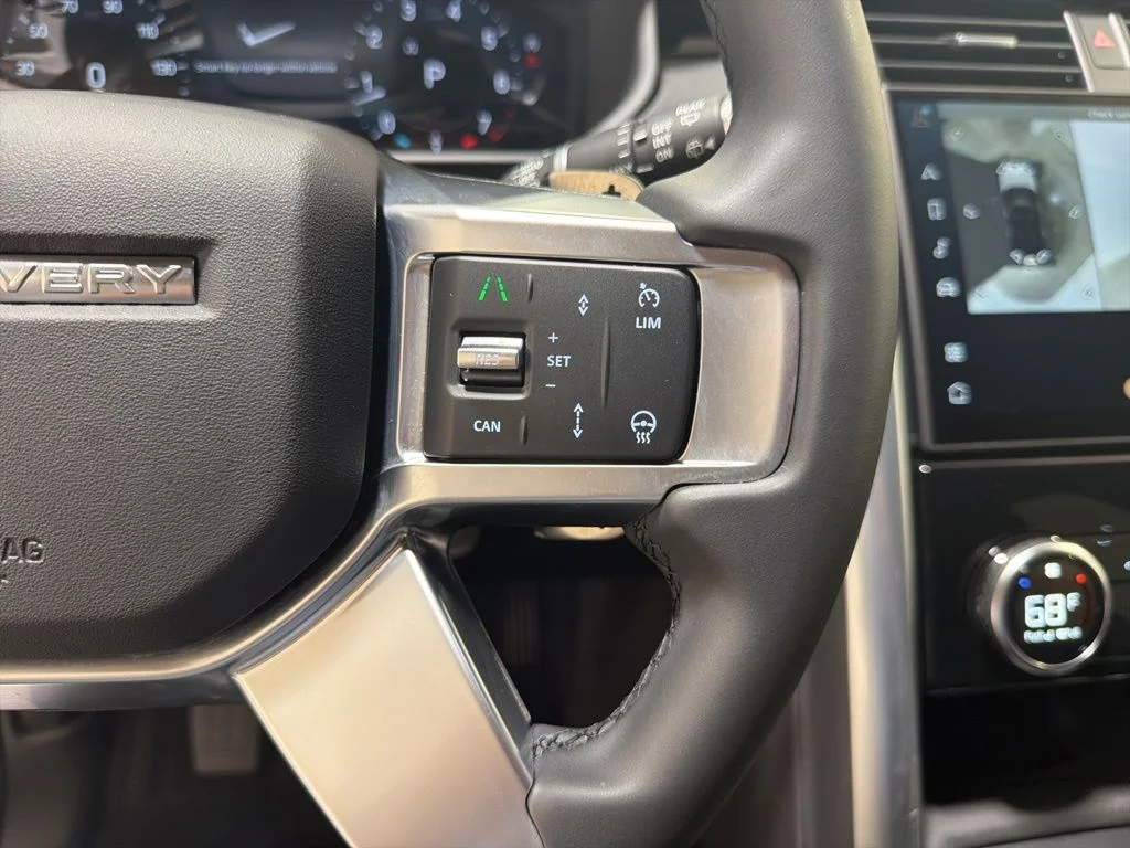 Certified Used 2025 Fuji White Land Rover S image 13