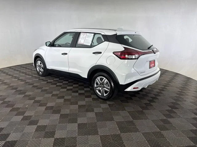 Used 2023 White Nissan S image 7