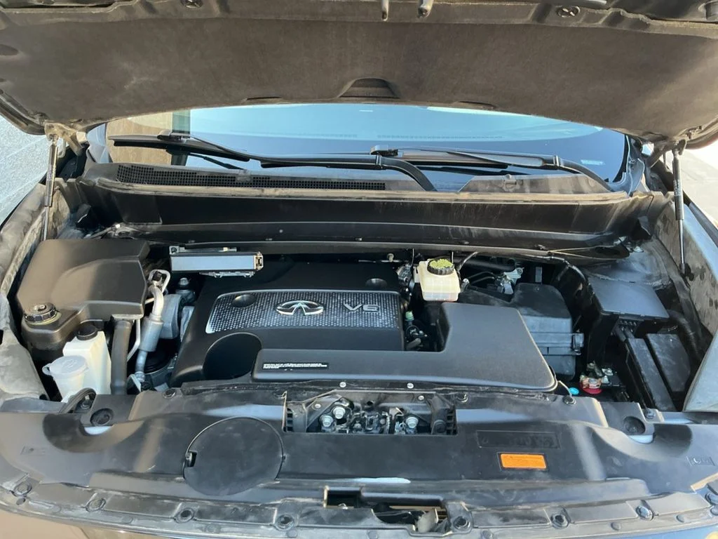 Used 2016 Black INFINITI Base image 24