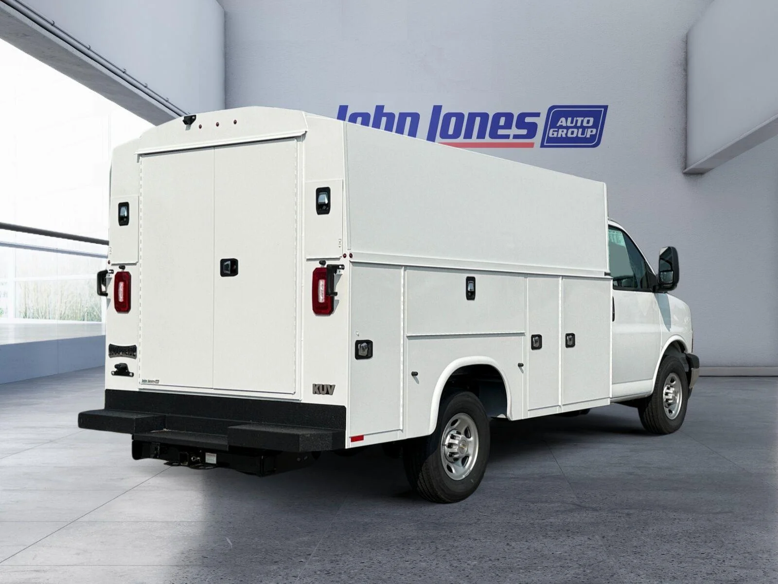 New 2026 Summit White Chevrolet 1WT image 22