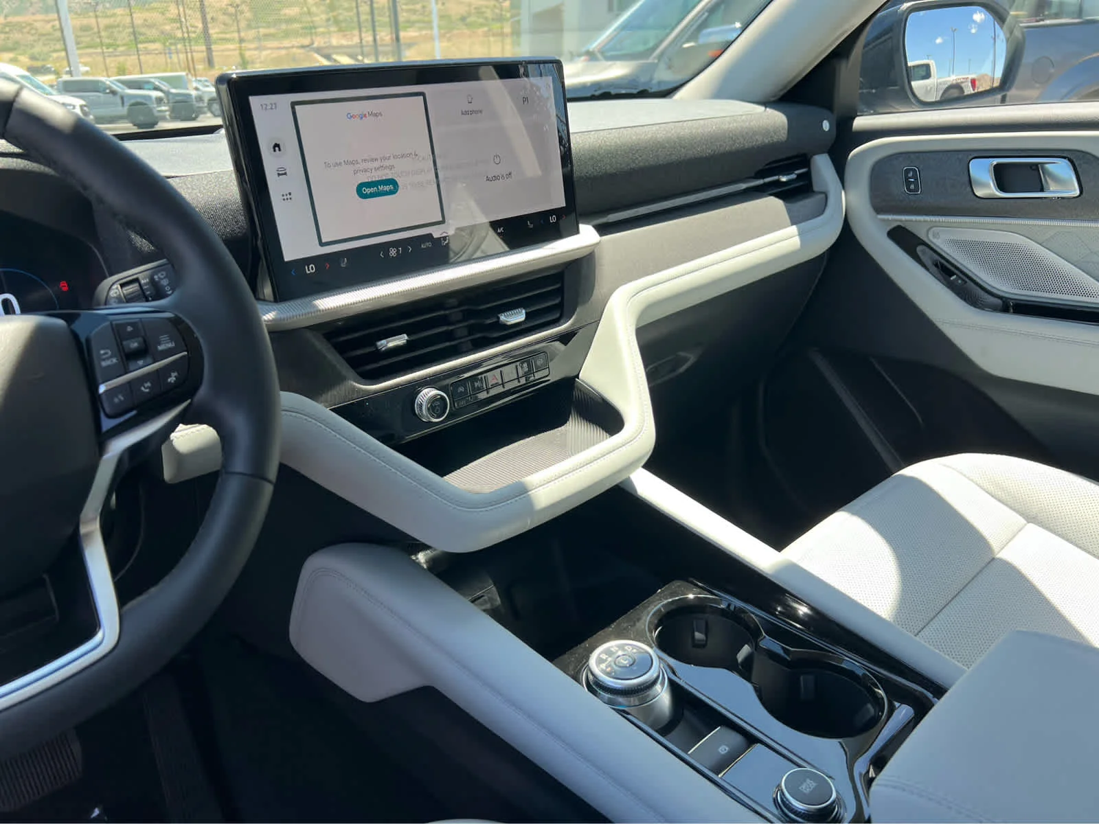 New 2026 Space White Metallic Ford Platinum™ image 37