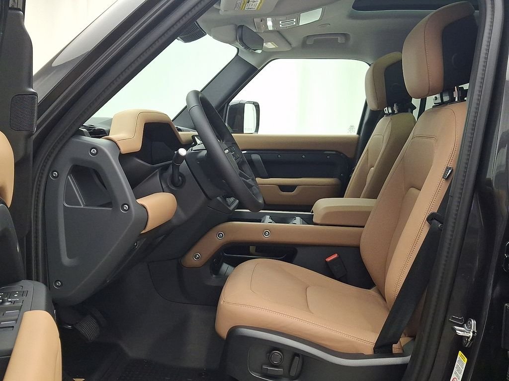 New 2026 Carpathian Grey LAND ROVER X-Dynamic SE image 9